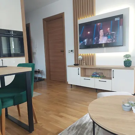 Lu Apartman
