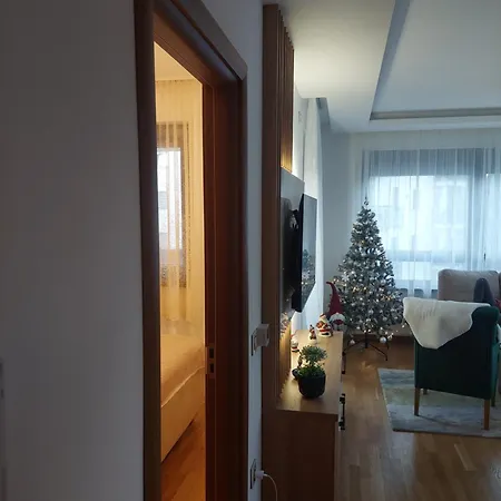 Lu Apartman