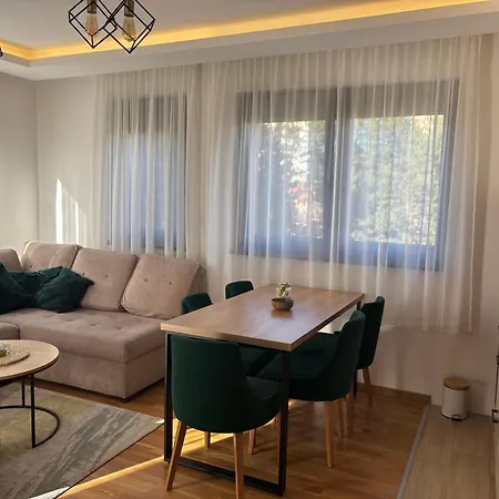 Lu Апартаменты *