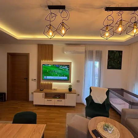 Lu Апартаменты Златибор