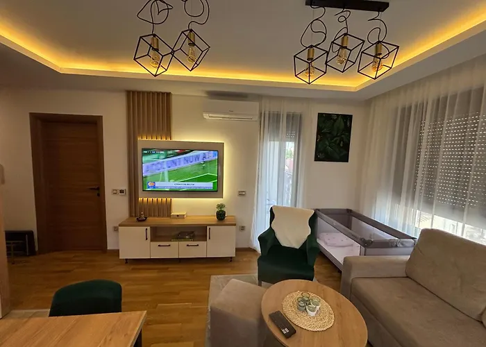 Lu * زلاتيبور