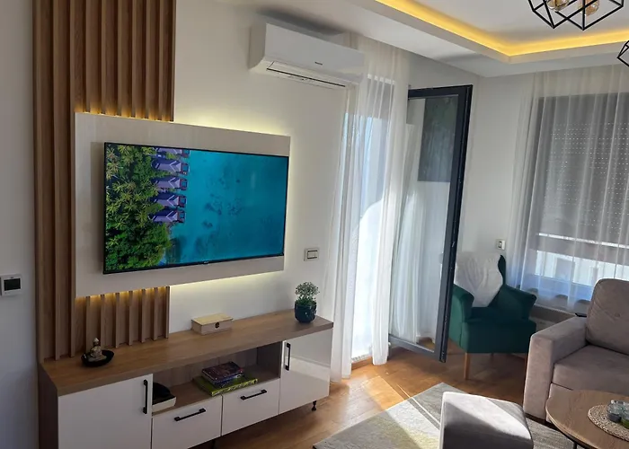 Lu شقة زلاتيبور